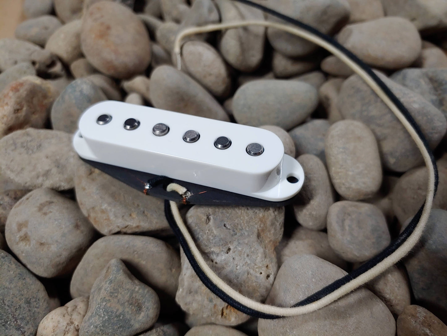 Obsidian Strat Pickup